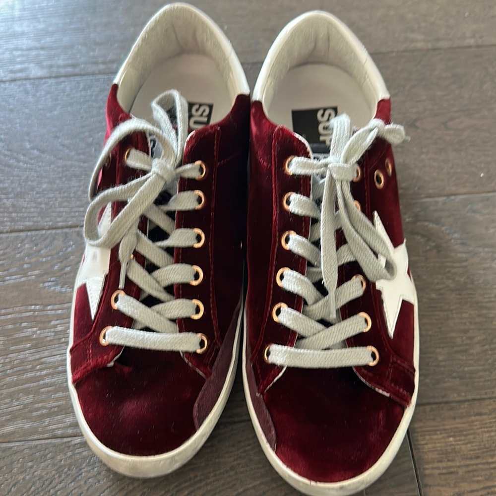 Velvet golden goose never been warn